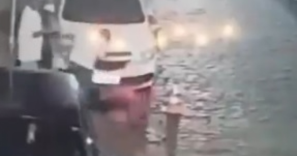 Vídeo flagra agressão de homem contra mulher e adolescente em entorno de festa na Bahia